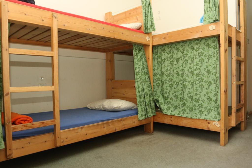 Milk & Honey Hostel Τελ Αβίβ Δωμάτιο φωτογραφία