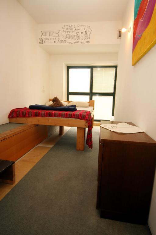 Milk & Honey Hostel Τελ Αβίβ Δωμάτιο φωτογραφία